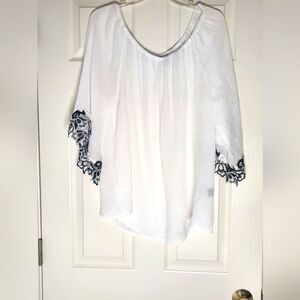Unique Spectrum 3X White Black Embroderd Floral Cuff Flowy Shrtslv Women Blouse